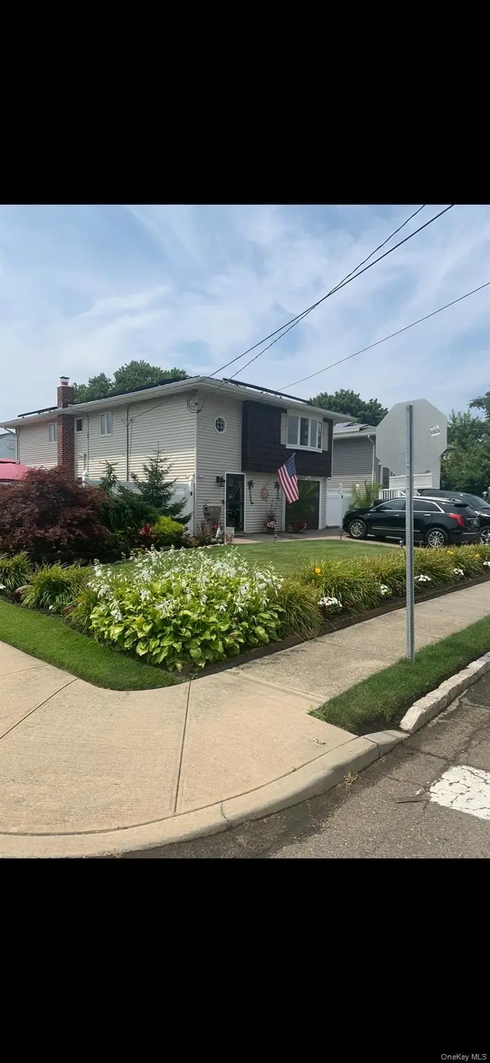 169 Wyona Avenue, Lindenhurst, NY 11757 - #1