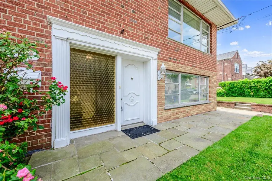 2539 Woodhull Avenue, Bronx, NY 10469 - #3