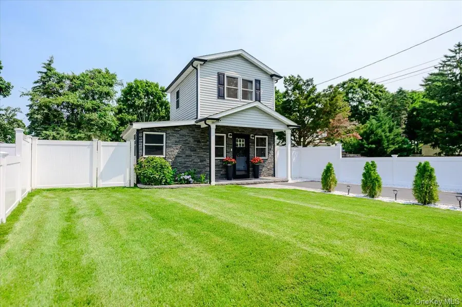 35 Rose Street, Hauppauge, NY 11788 - #3
