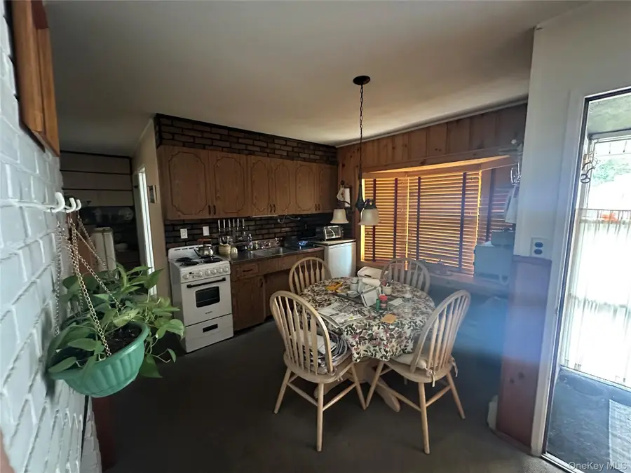 94 Willowood Drive, Wantagh, NY 11793 - #2
