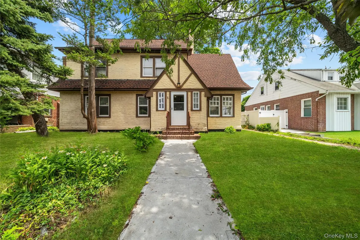 116 Meadowbrook Road, Hempstead, NY 11550 - #1