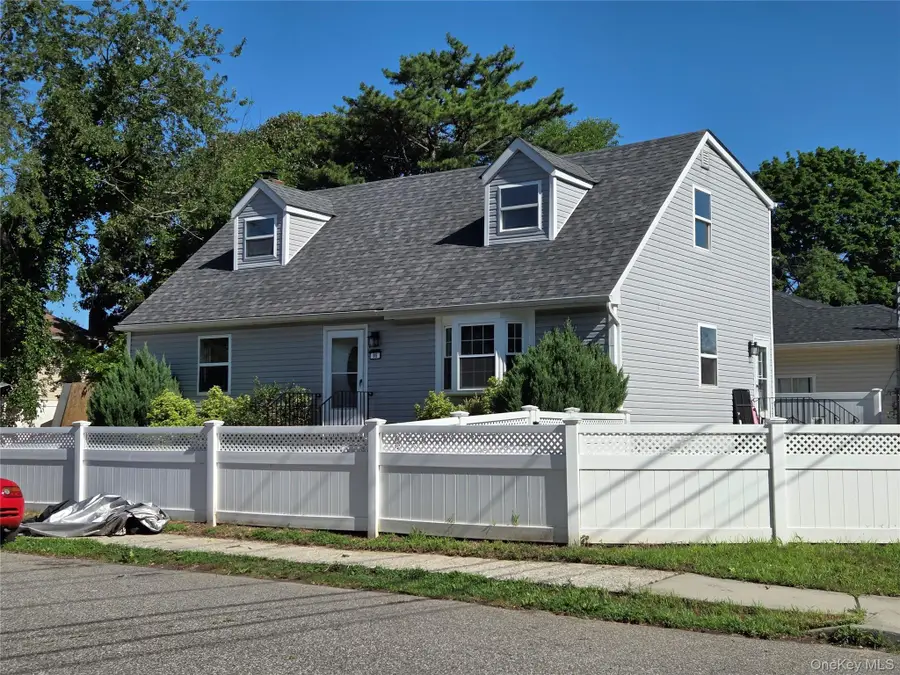85 Schleigel Boulevard, South Farmingdale, NY 11735 - #3