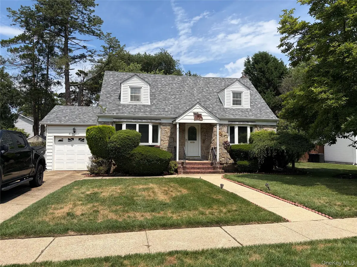 87 Parkway Drive, Westbury, NY 11590 - #1