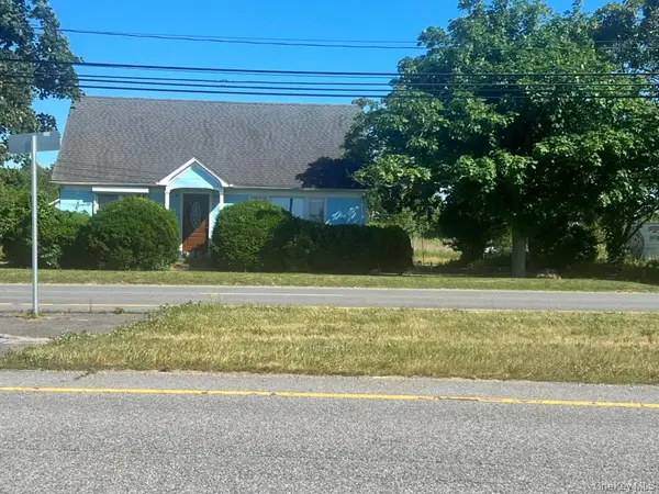 26170 County Road 48, Cutchogue, NY 11935