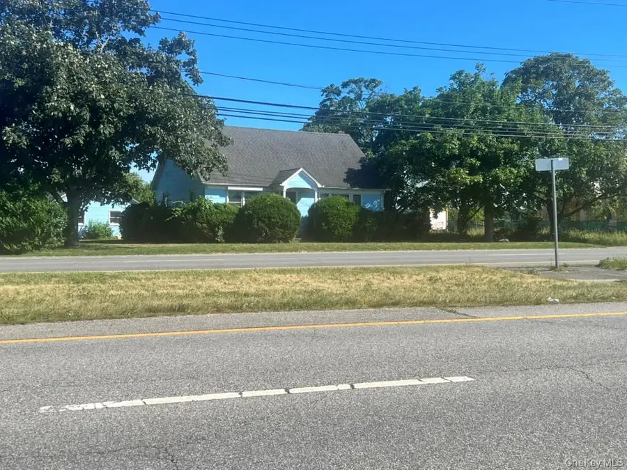 26170 County Road 48, Cutchogue, NY 11935 - #2