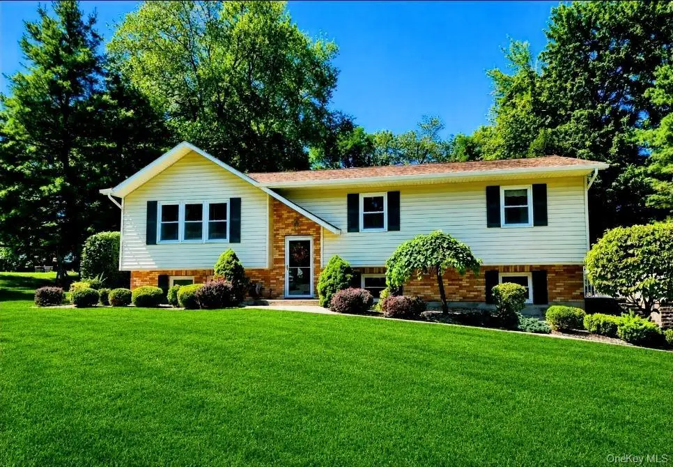 4 Tanglewood Lane, Poughkeepsie, NY 12603 - #1