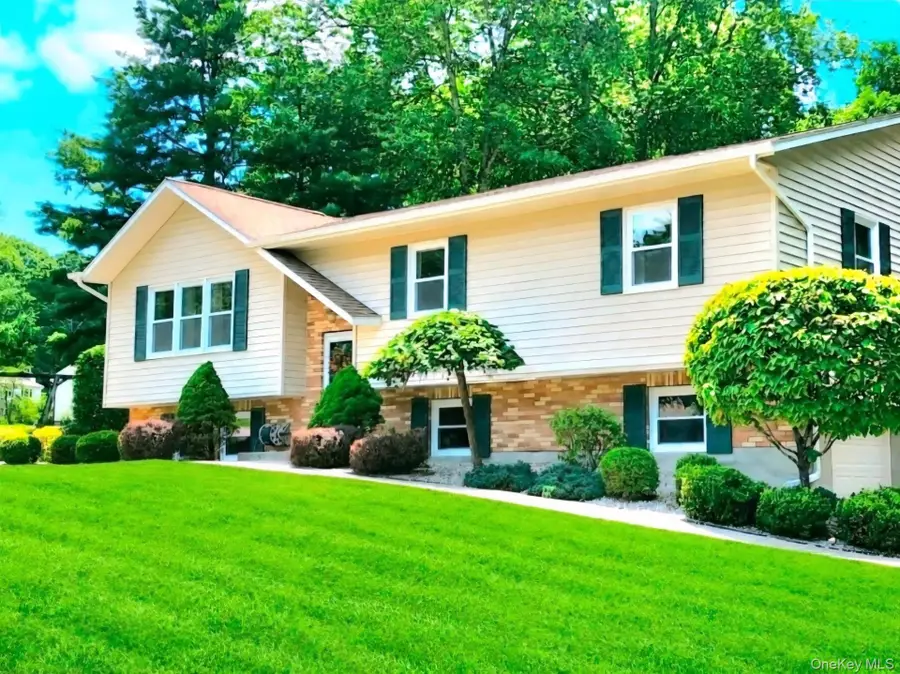 4 Tanglewood Lane, Poughkeepsie, NY 12603 - #2
