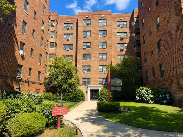 2 Fisher Drive #618, Mount Vernon, NY 10552