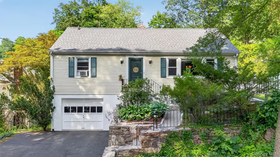 4 Denim Place, White Plains, NY 10603 - #2