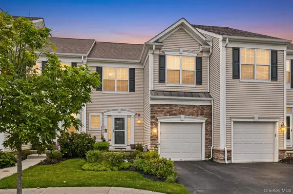 19 Brighton Drive #1702, Newburgh, NY 12550