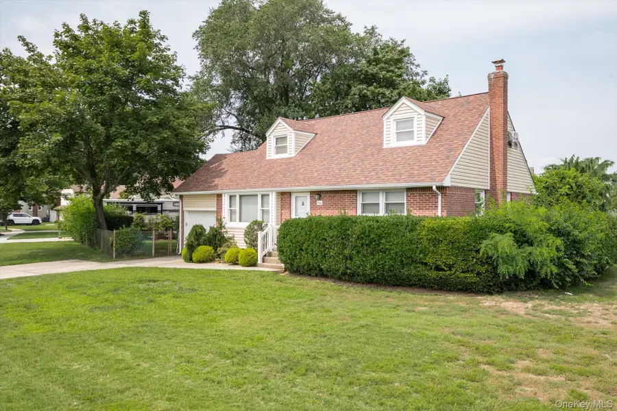 1162 Whitehall Lane, Wantagh, NY 11793 - #3