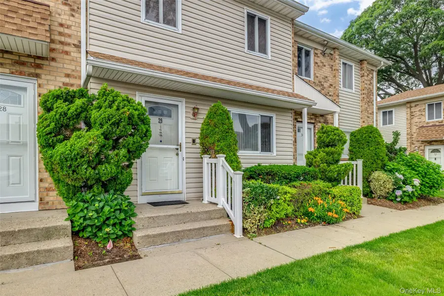 1595 N Central Avenue #29CO, Valley Stream, NY 11580 - #3
