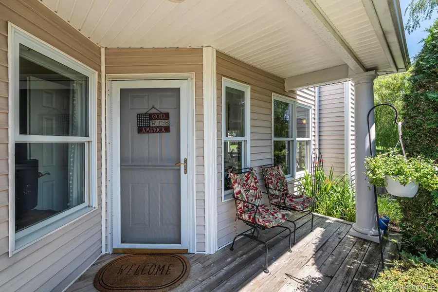 2001 Willow Pond Drive, Riverhead, NY 11901 - #2