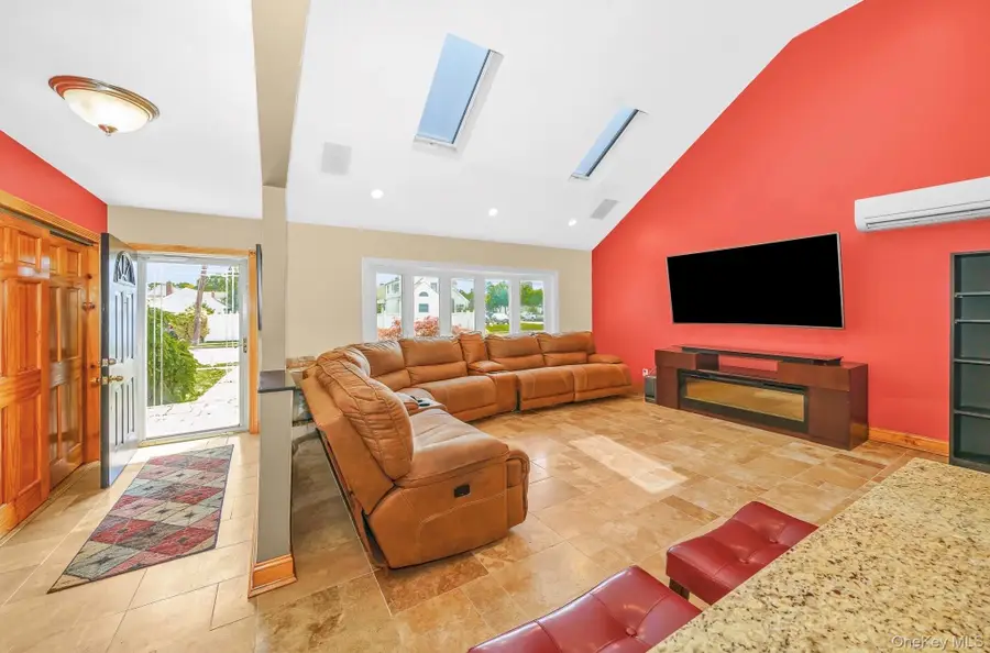 3411 Austin Avenue, Wantagh, NY 11793 - #3