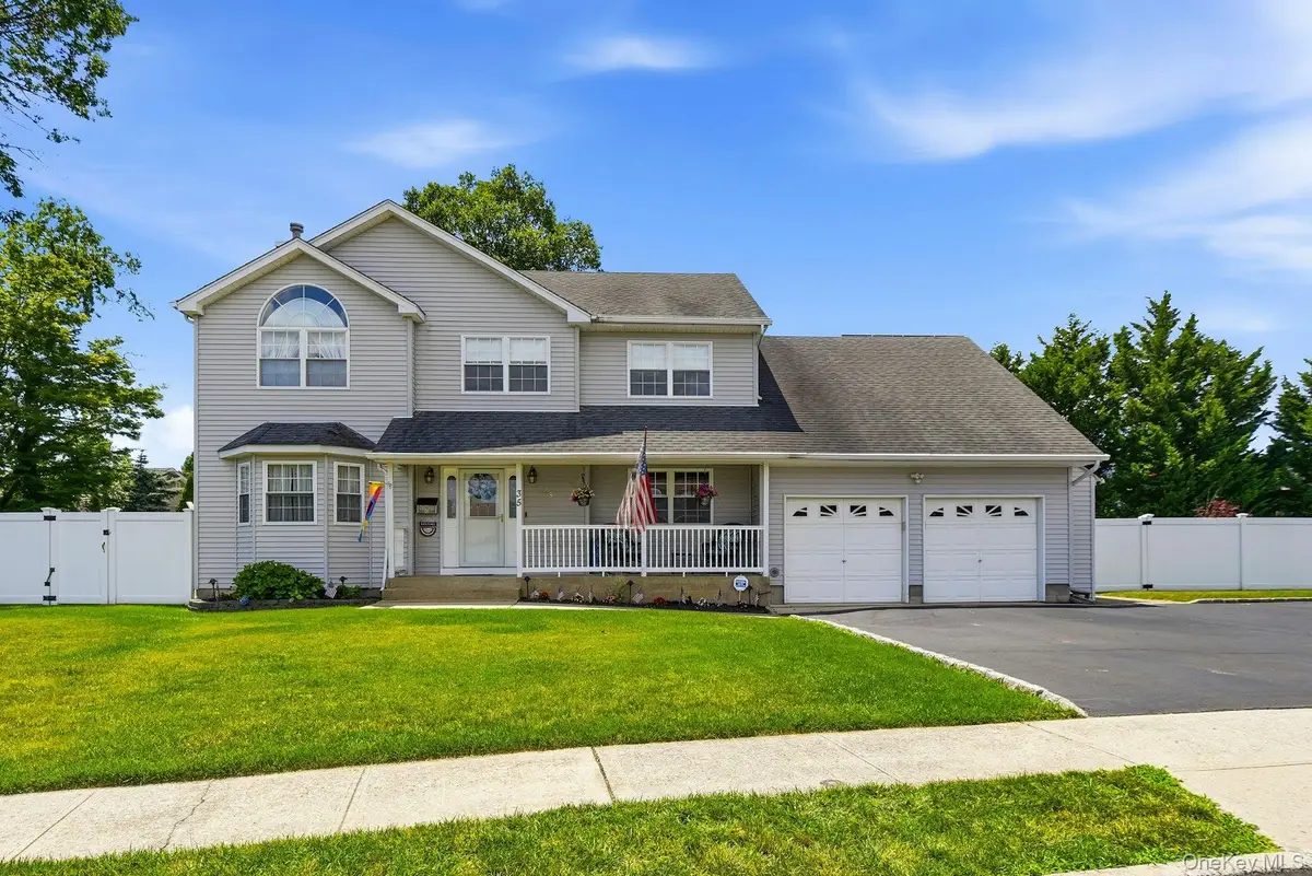 35 Dennis Lane, Bethpage, NY 11714 - #1