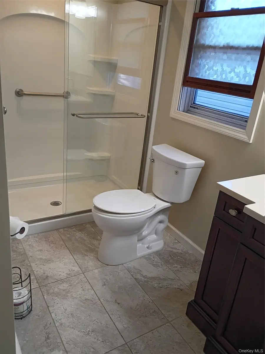 89 Village Circle W, Manorville, NY 11949 - #2