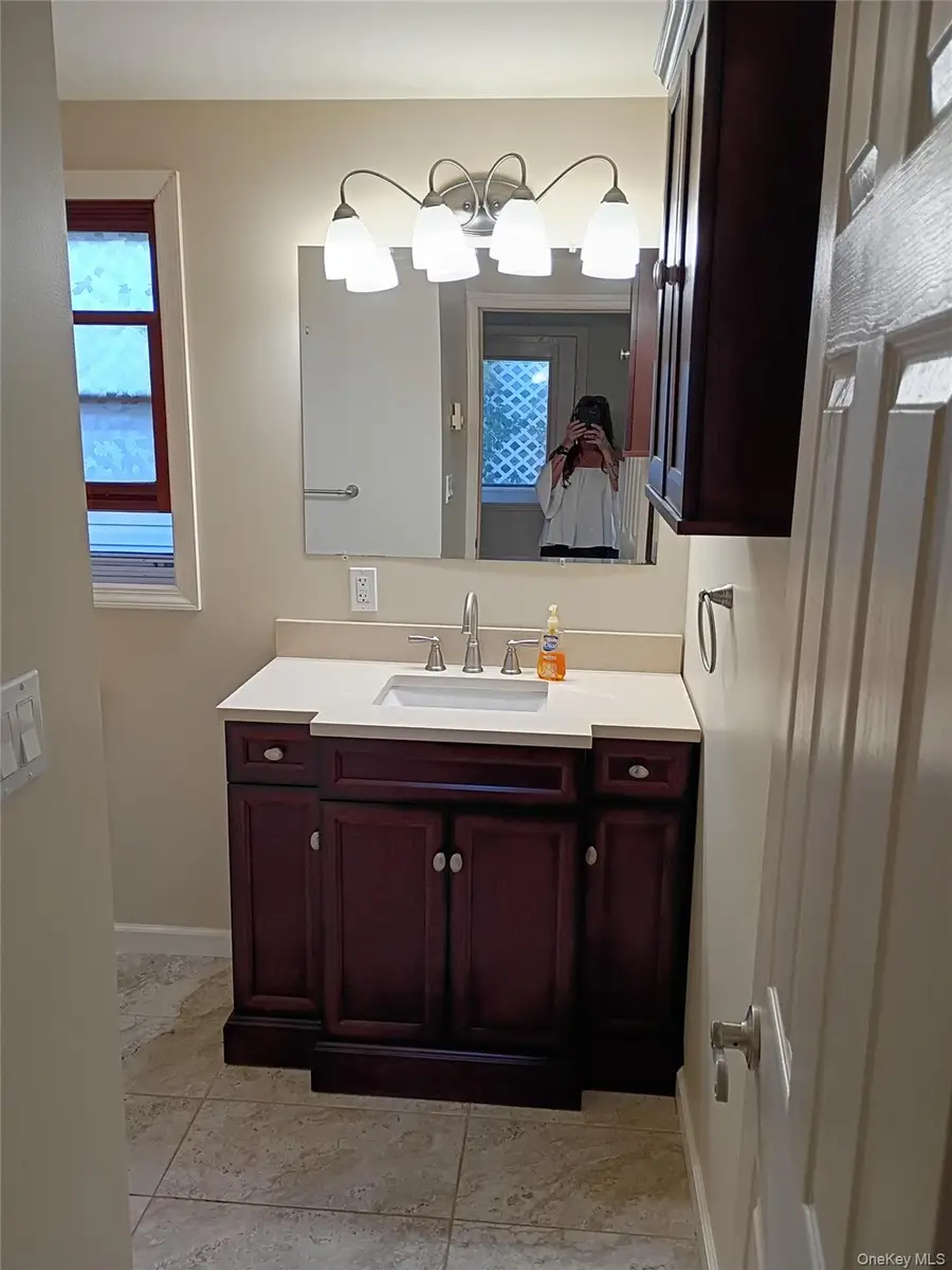 89 Village Circle W, Manorville, NY 11949 - #3