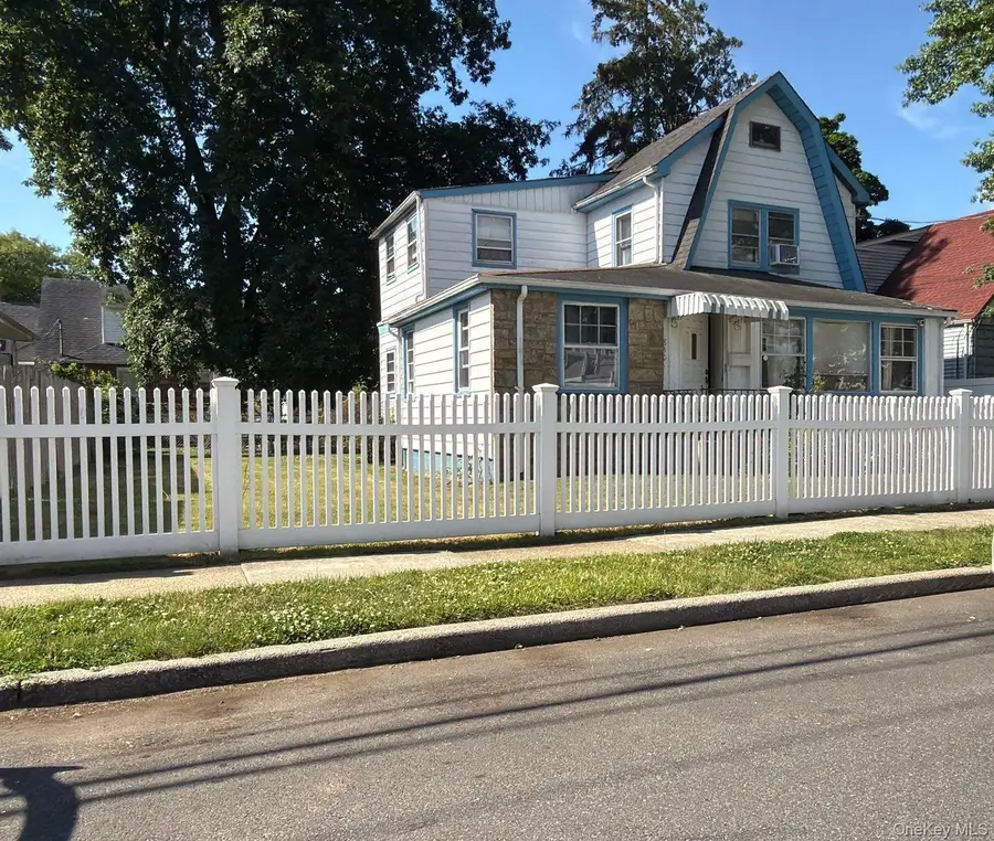 840 Kings Parkway, Baldwin, NY 11510 - #3