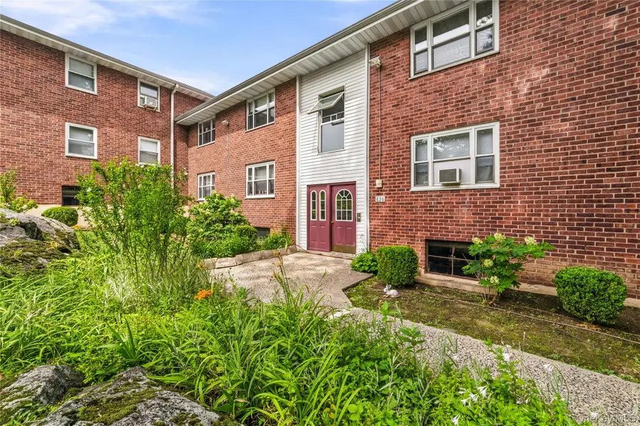 836 N Broadway #2D, Yonkers, NY 10701 - #2