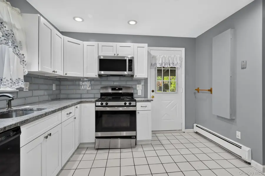 174 Beaver Drive, Mastic Beach, NY 11951 - #2