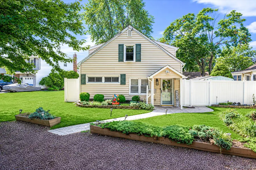 6 Gerek Avenue, West Islip, NY 11795 - #2