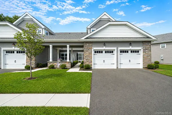 77 Willow Circle, Coram, NY 11727