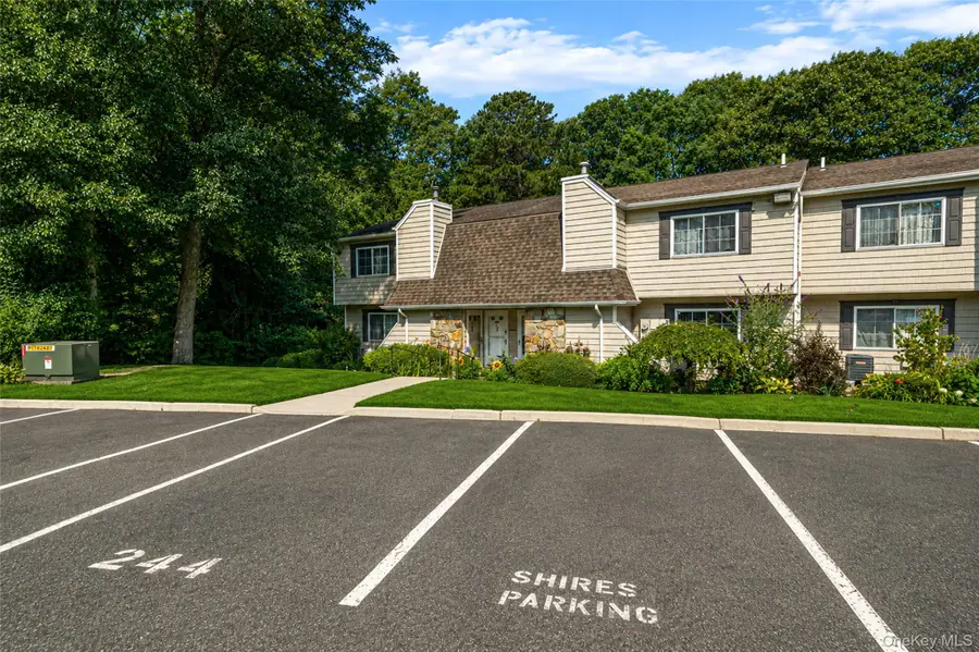 244 Lake Pointe Circle #244, Middle Island, NY 11953 - #3