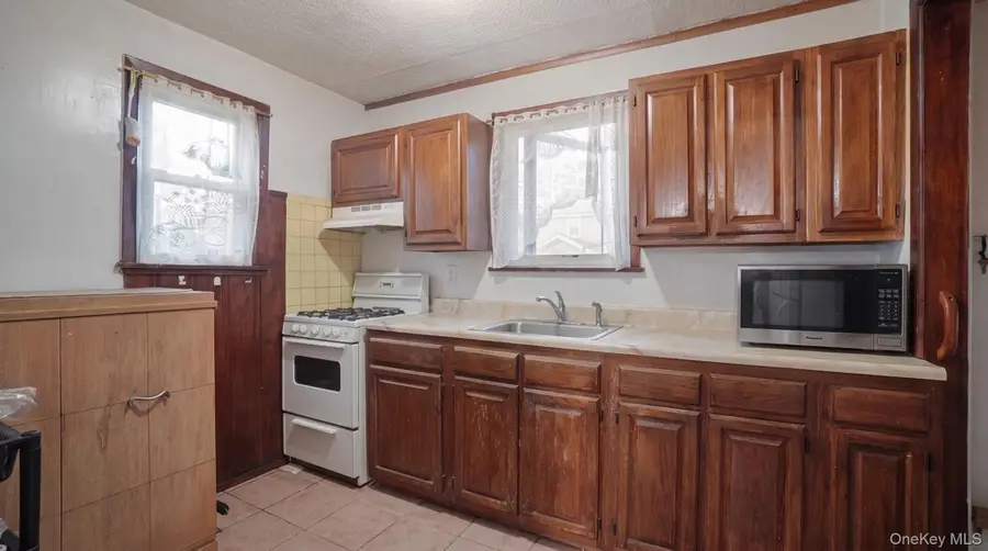 90-27 218 Place, Queens Village, NY 11428 - #2