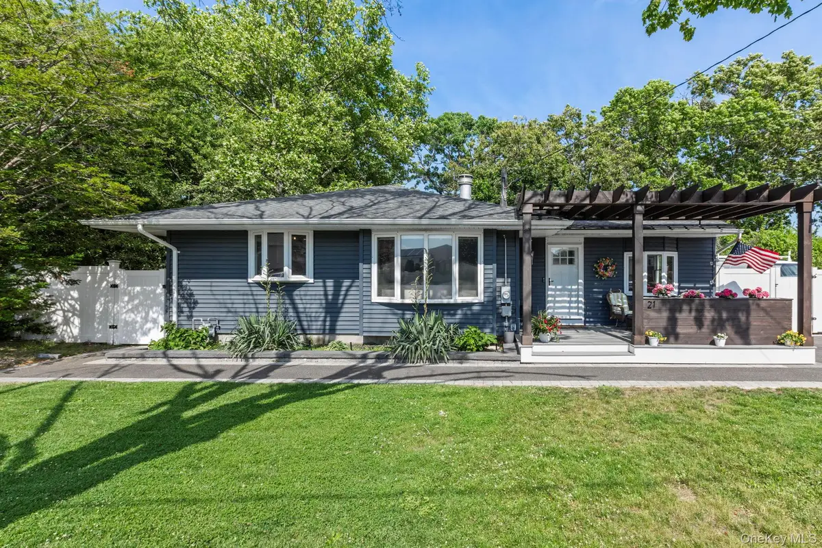 21 Choate Avenue, Selden, NY 11784 - #1
