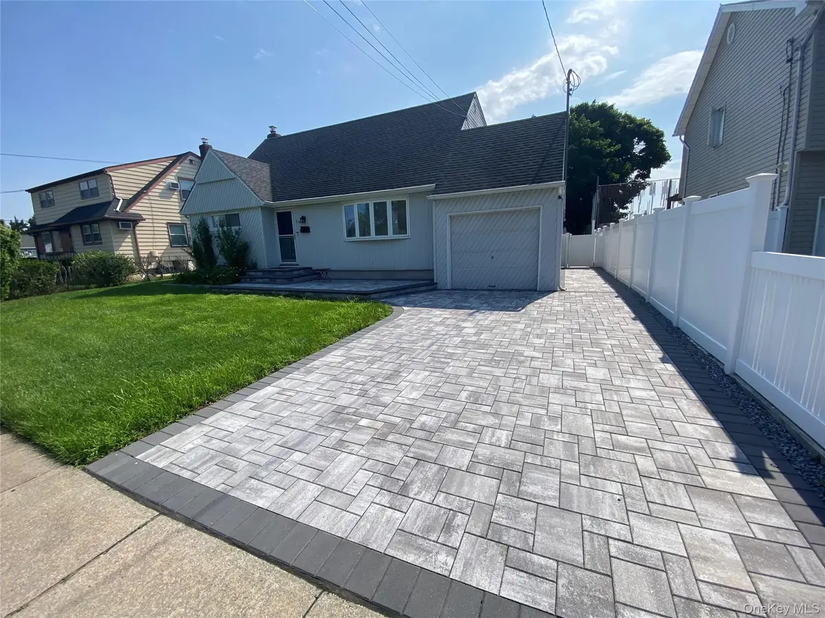 661 Tabor Place, East Meadow, NY 11554 - #1
