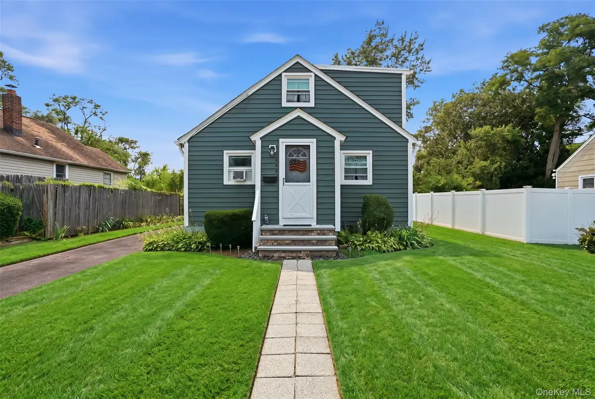 235 N 7th Street, Lindenhurst, NY 11757 - #1