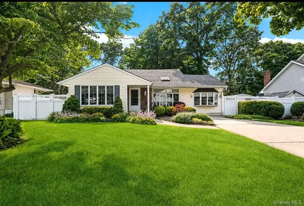 12 Larry Road, Selden, NY 11784