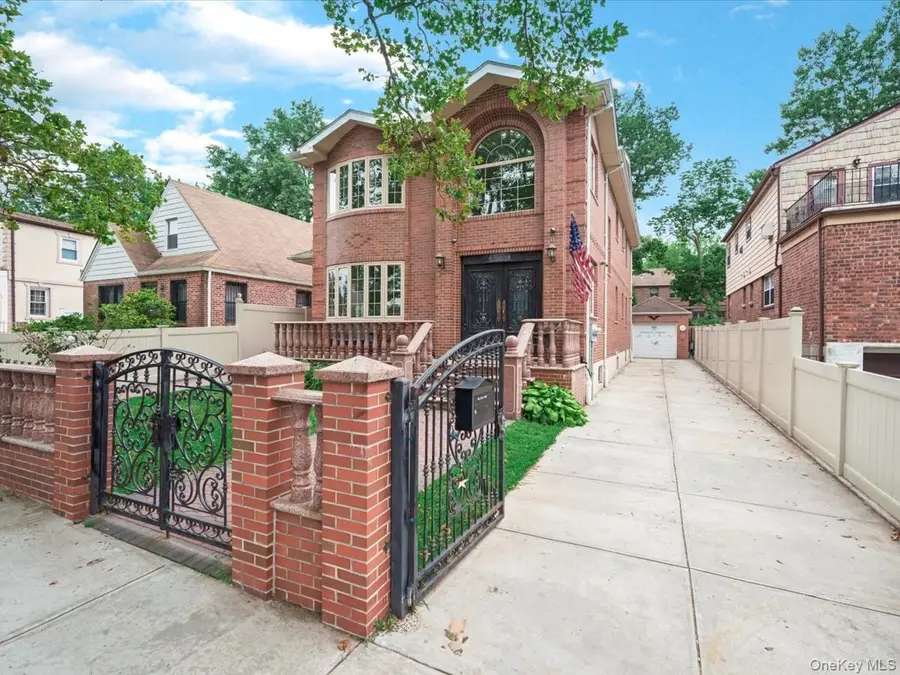 24560 61st Avenue, Little Neck, NY 11362 - #2