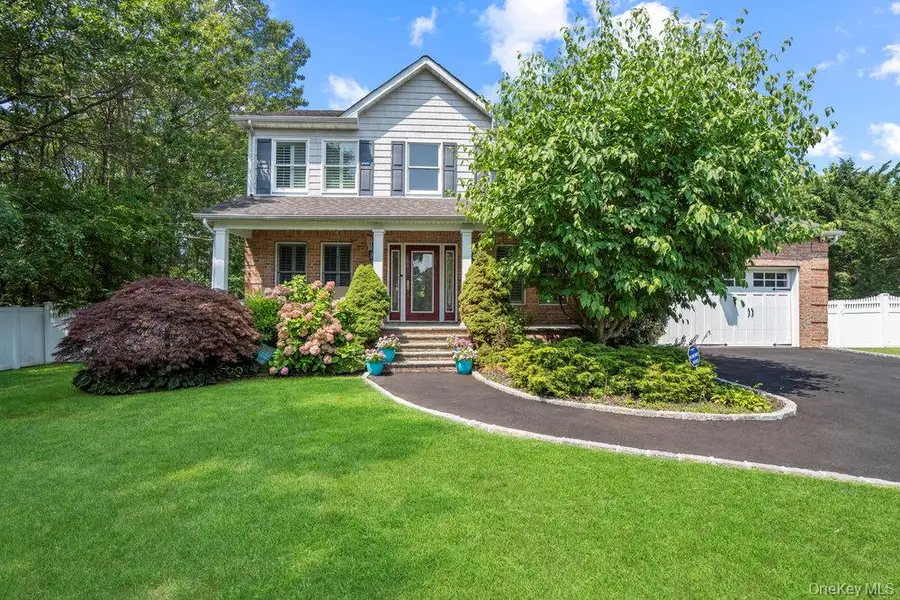15 Victoria Court, Oakdale, NY 11769 - #2
