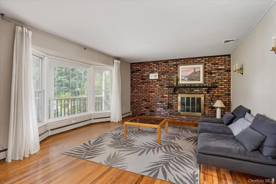 62 Aspen Lane, Stony Brook, NY 11790 - #2