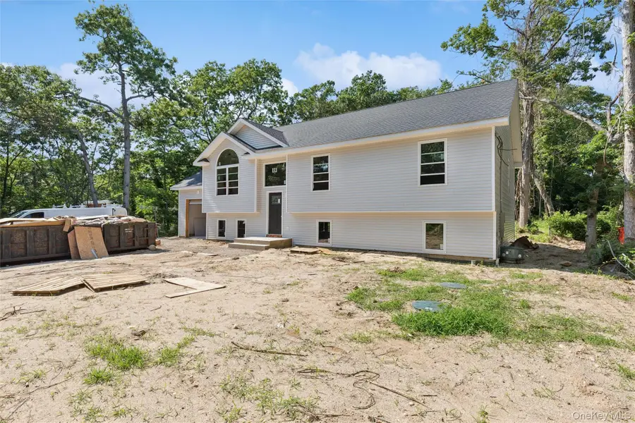 129 Cedar Lane, Medford, NY 11763 - #2