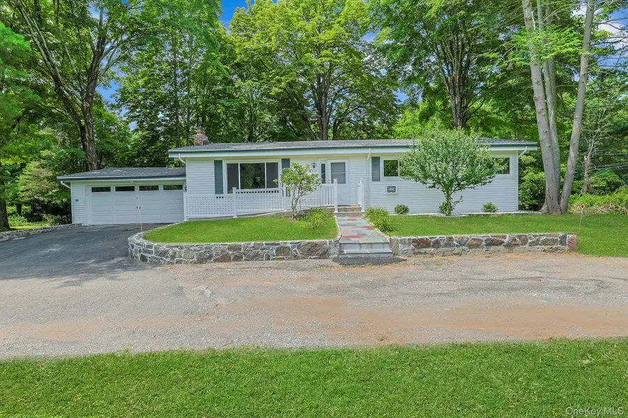 252 Watch Hill Road, Cortlandt Manor, NY 10567 - #2