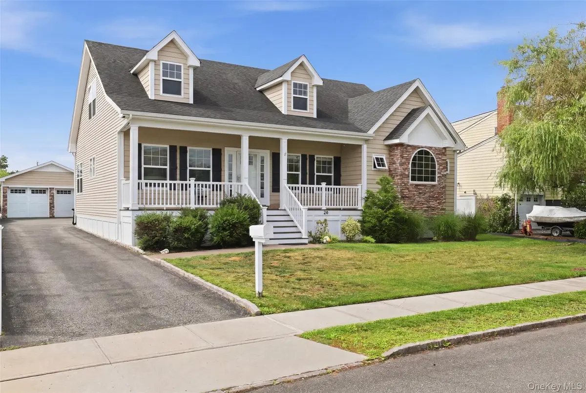 34 Meadow Lane, Amityville, NY 11701 - #1