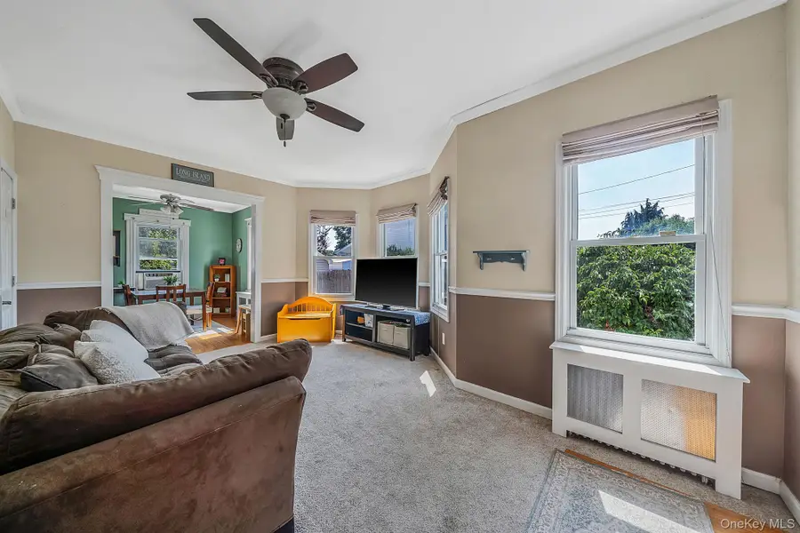 74 Fairview Avenue, Islip Terrace, NY 11752 - #3