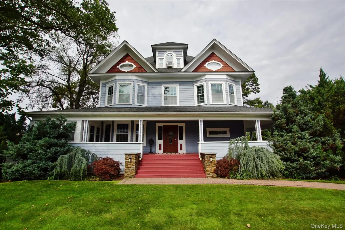 278 S Long Beach Avenue, Freeport, NY 11520 - #1
