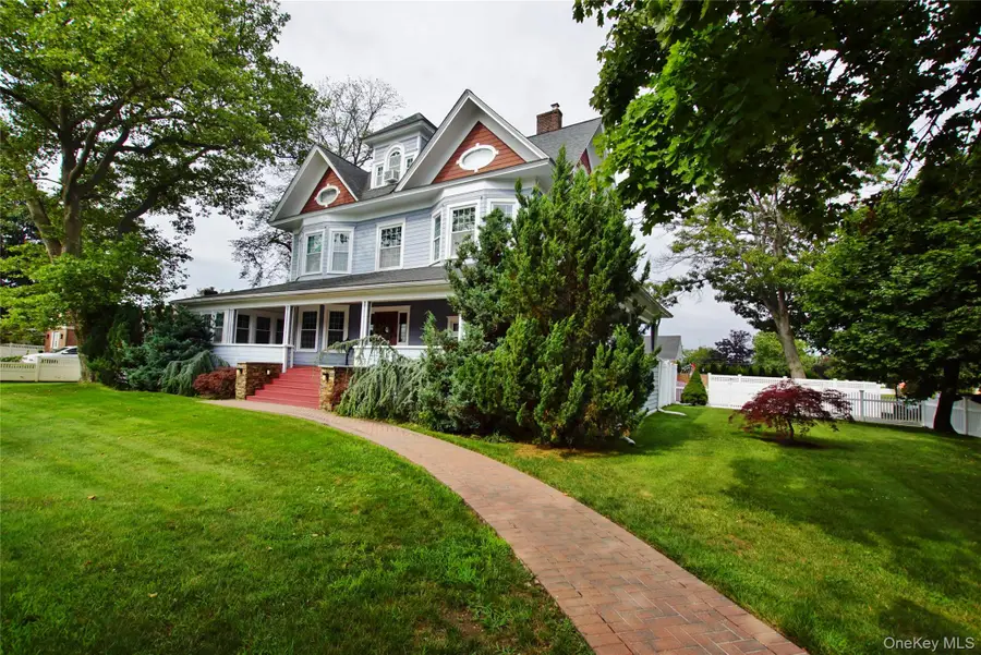 278 S Long Beach Avenue, Freeport, NY 11520 - #2