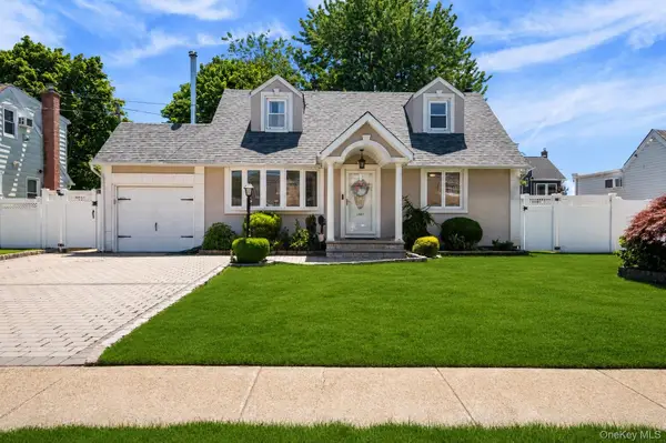 1882 Byrd Drive, East Meadow, NY 11554