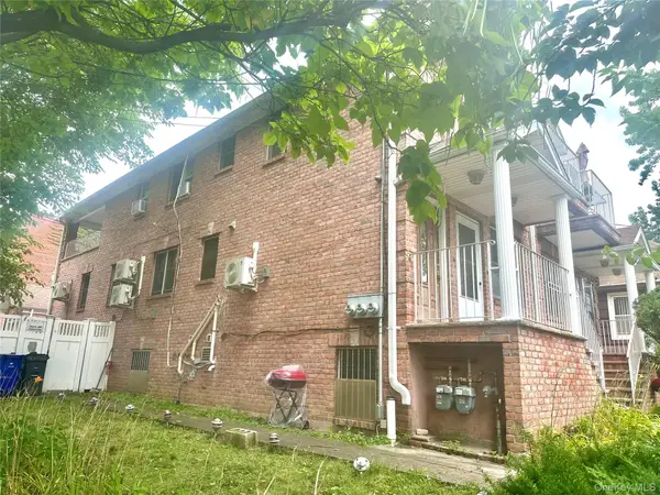 12401 7th Avenue, College Point, NY 11356