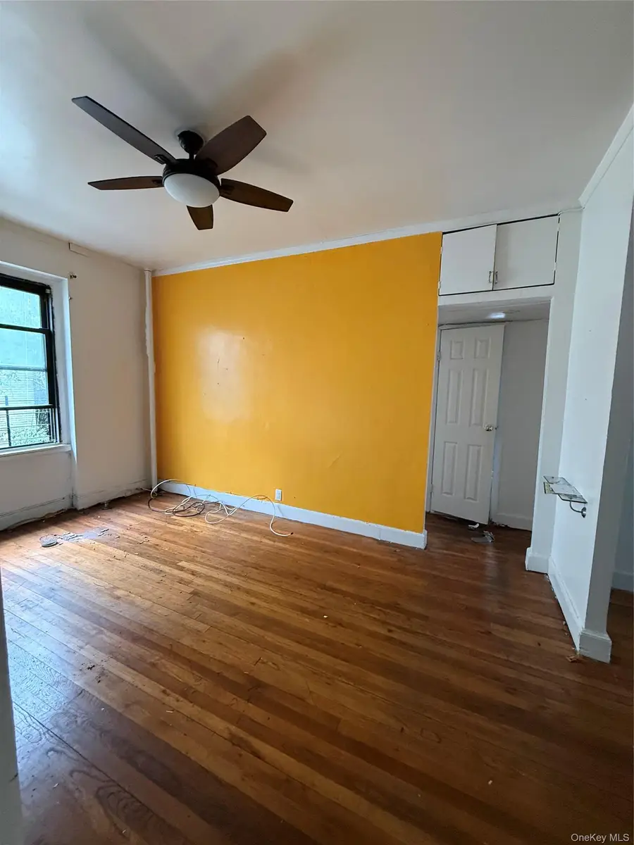 2167 33rd Street #3H, Astoria, NY 11105 - #2