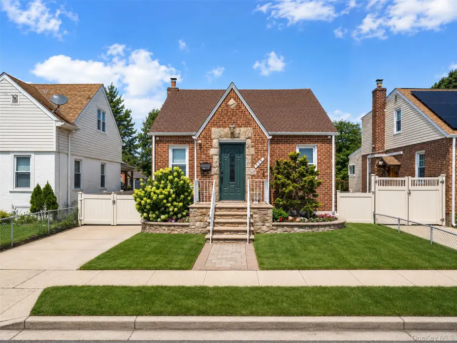 125 William Street, Valley Stream, NY 11580 - #2