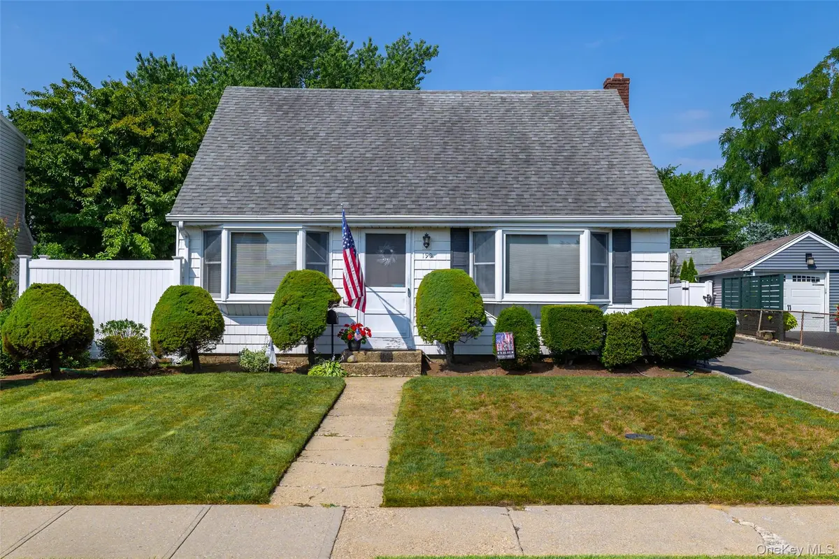 190 Cottage Boulevard, Hicksville, NY 11801 - #1