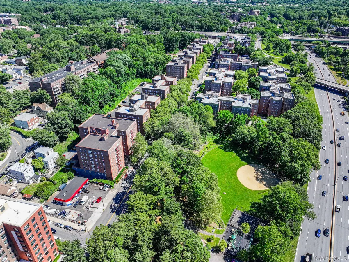 755 Bronx River Rd #4B, Bronxville, NY 10708 - #1