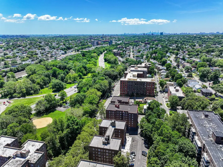 755 Bronx River Rd #4B, Bronxville, NY 10708 - #2