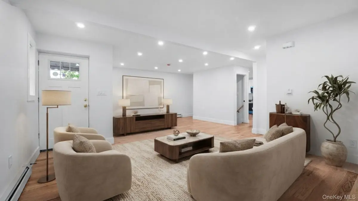 1616 Hammersley Avenue, Bronx, NY 10469 - #1