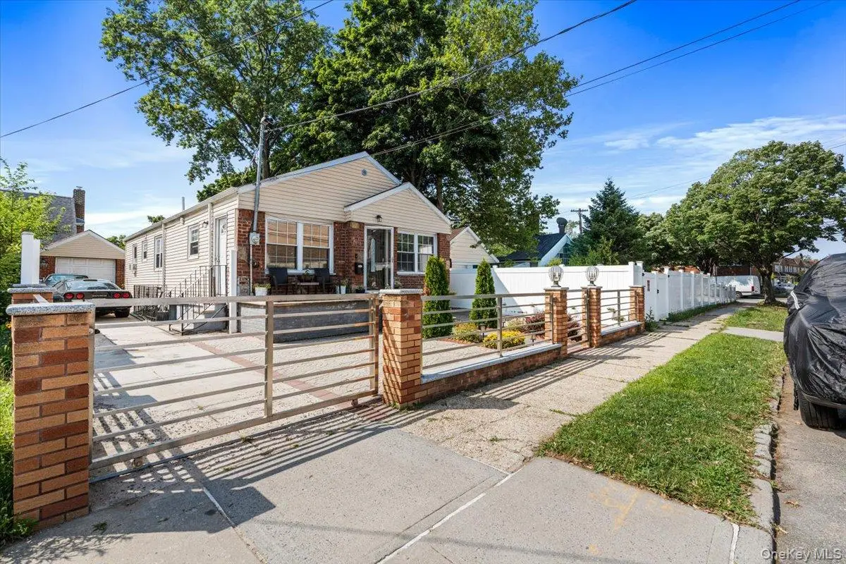18710 121st Avenue, Saint Albans, NY 11412 - #1
